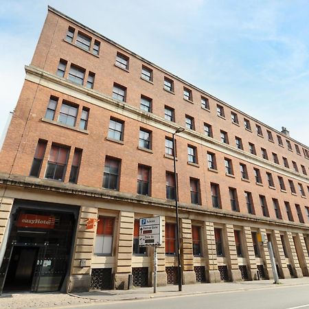 Easyhotel Manchester Exterior photo