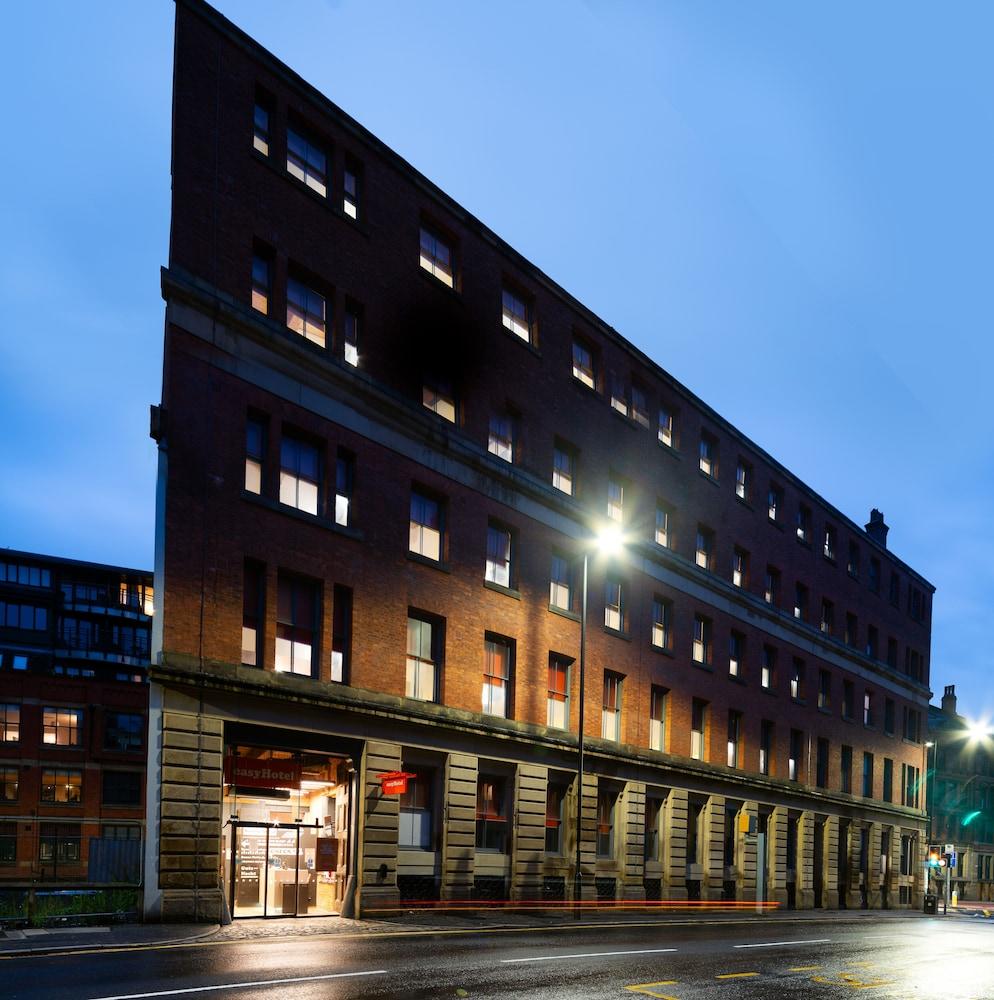 Easyhotel Manchester Exterior photo