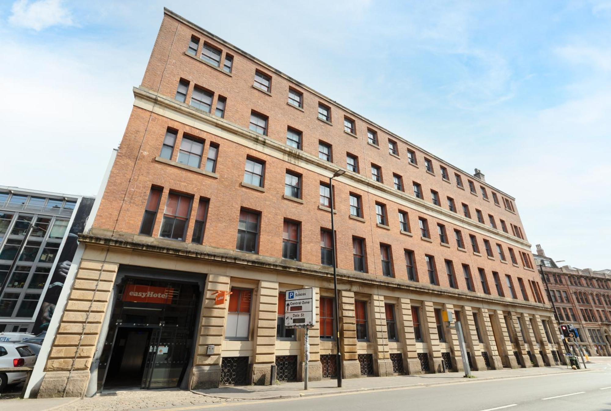 Easyhotel Manchester Exterior photo